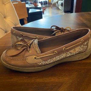 Size 10 sperry boat shoes